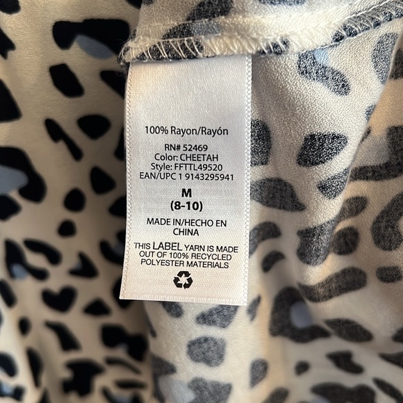 Time and Tru Long Sleeve Dress, Size M, Blue Cheetah Print, Tiered, Never Worn - Picture 9 of 9